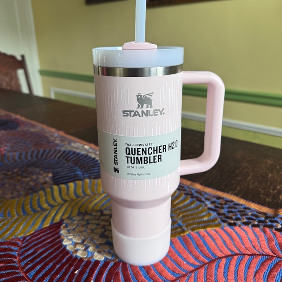 NWoT Stanley Rose Pink Quencher H20 Tumbler FlowState Stainless Steel 40OZ - Picture 1 of 6